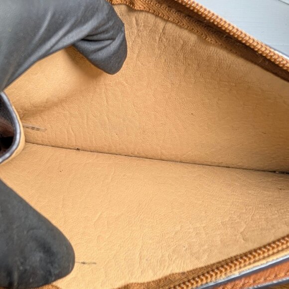 Calvin Klein Signature Sonoma Brown White Colorblock Tote w/Brow Zip Wristlet - Picture 9 of 10